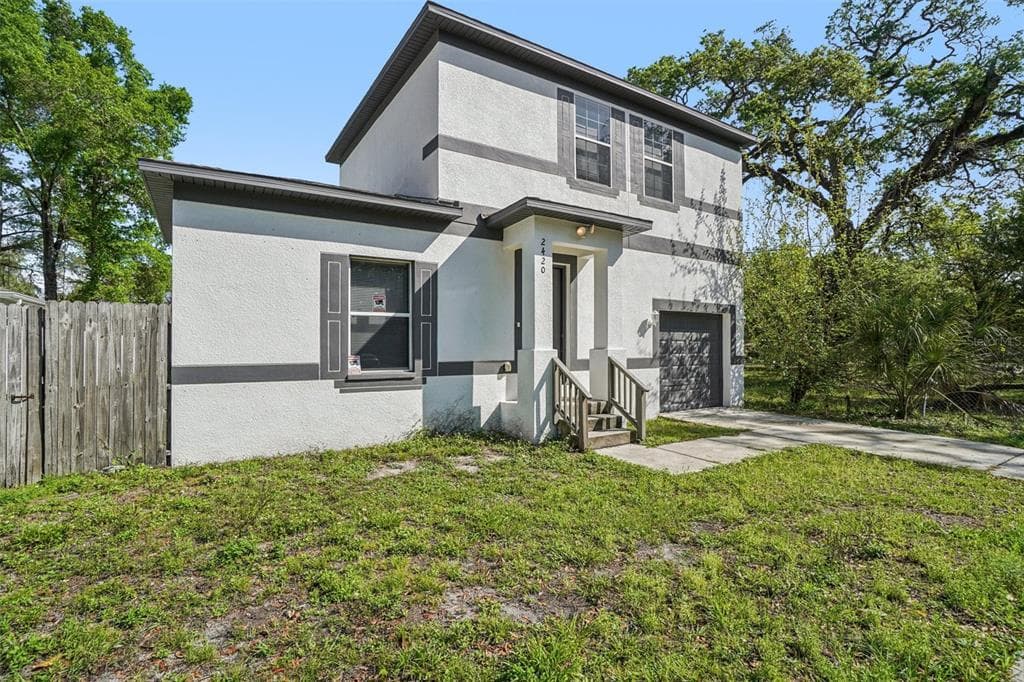 2420 E IDA STREET TAMPA, FL 33610