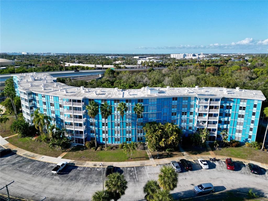 3315 58TH AVENUE S UNIT 310 ST PETERSBURG, FL 33712