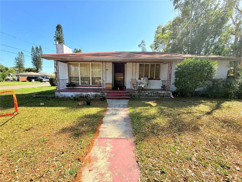 1600 27TH AVENUE S ST PETERSBURG, FL 33712