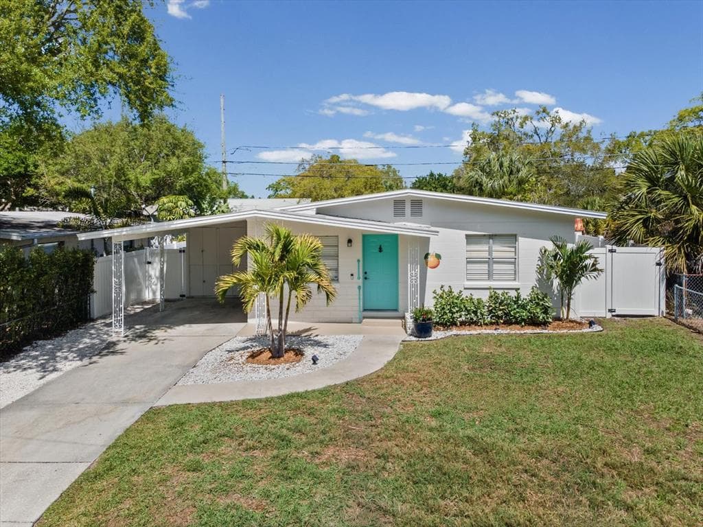 530 LEXINGTON STREET DUNEDIN, FL 34698