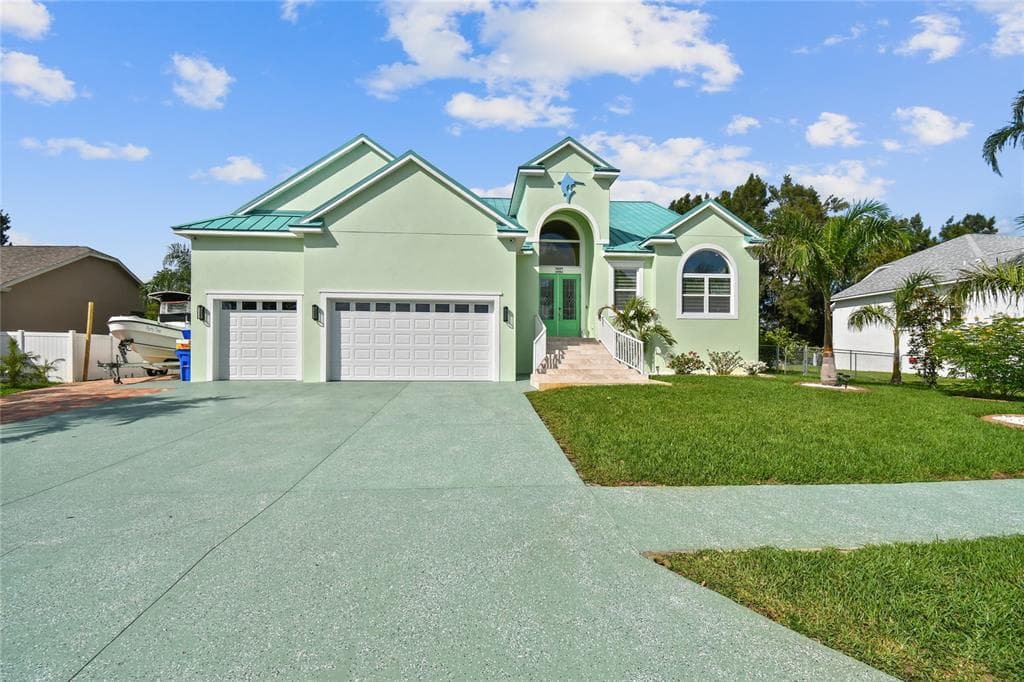711 EAGLE LANE
