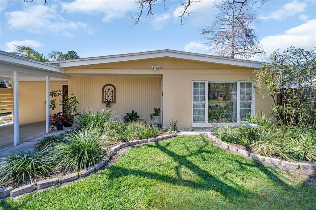 1884 SAN MATEO DRIVE DUNEDIN, FL 34698