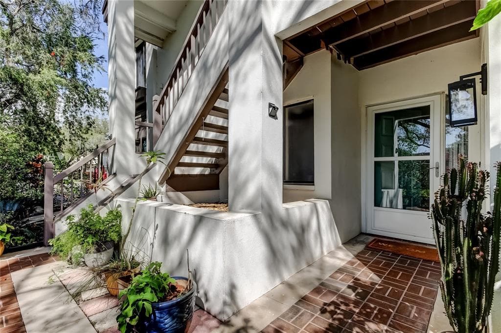 1858 LAKE CYPRESS DRIVE UNIT 202 SAFETY HARBOR, FL 34695