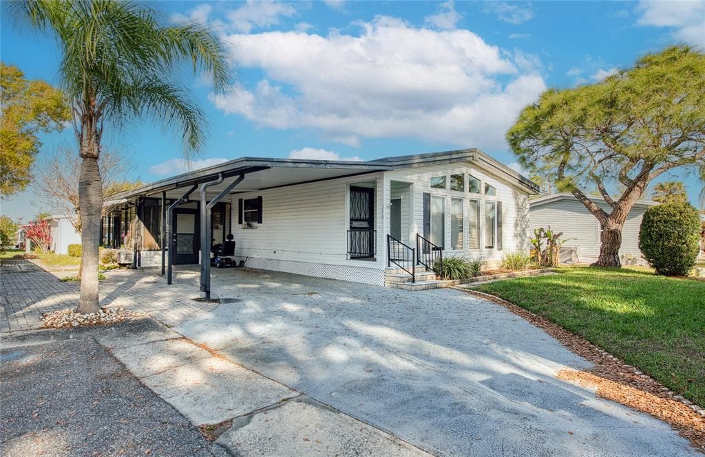 306 SNOOK COURT OLDSMAR, FL 34677