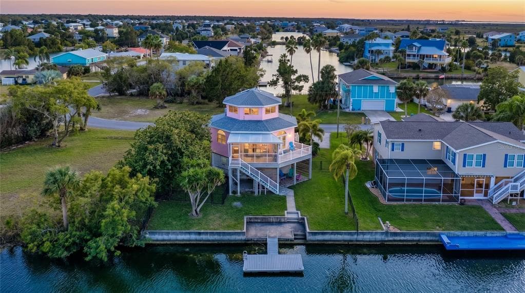 3460 CRAPE MYRTLE DRIVE