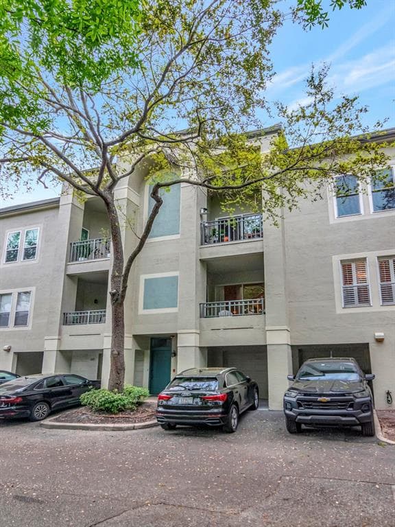 605 ISLAND PLACE WAY TAMPA, FL 33602