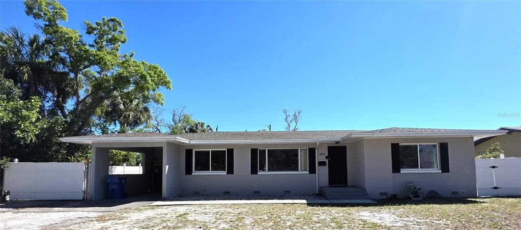 622 MYRTLE WAY S ST PETERSBURG, FL 33703