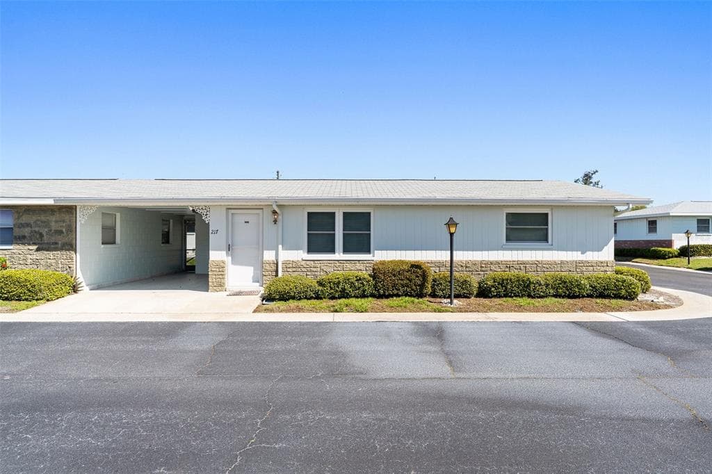 12400 PARK BOULEVARD UNIT 217 SEMINOLE, FL 33772