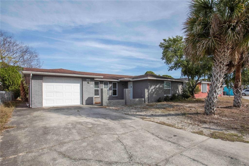 11214 LINDEN LANE PORT RICHEY, FL 34668