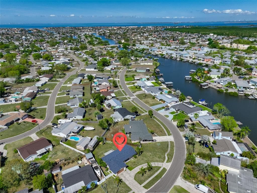 460 FLAMINGO DRIVE APOLLO BEACH, FL 33572