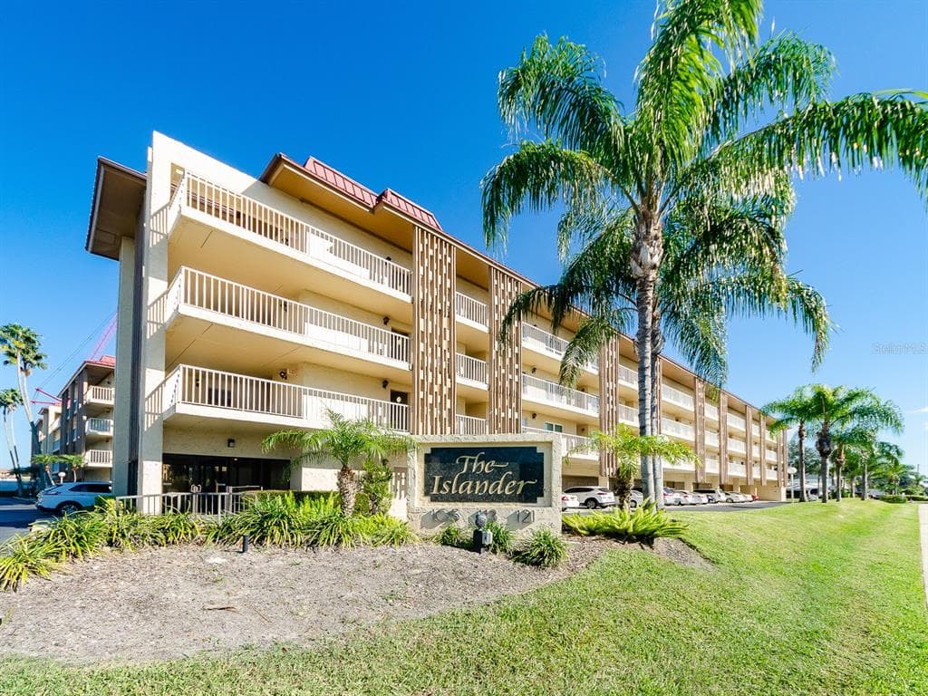 105 ISLAND WAY UNIT 143