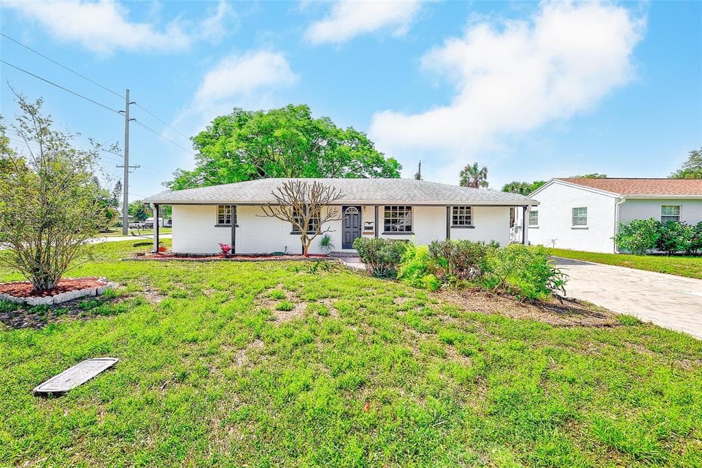 4102 W BAY VISTA AVENUE TAMPA, FL 33611