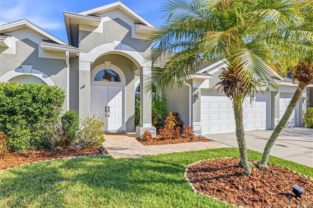 4103 HERITAGE LAKE COURT