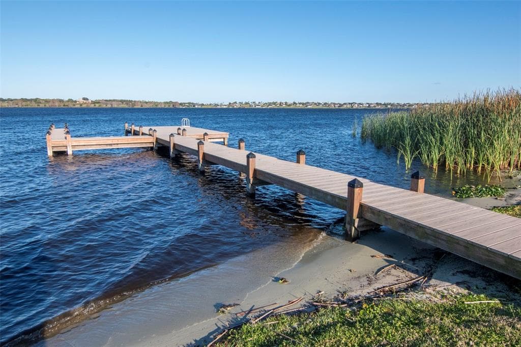 169 SUMMERSHORE DRIVE AUBURNDALE, FL 33823