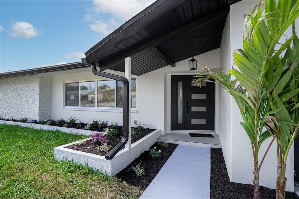 13956 80TH AVENUE SEMINOLE, FL 33776