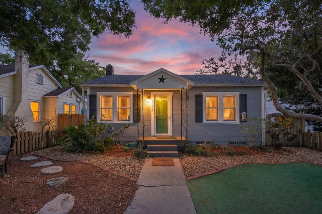 2566 14TH AVENUE N ST PETERSBURG, FL 33713