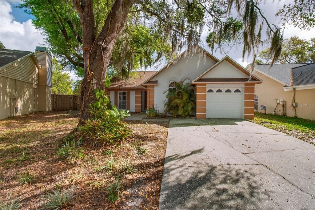 9761 FOX CHAPEL ROAD TAMPA, FL 33647