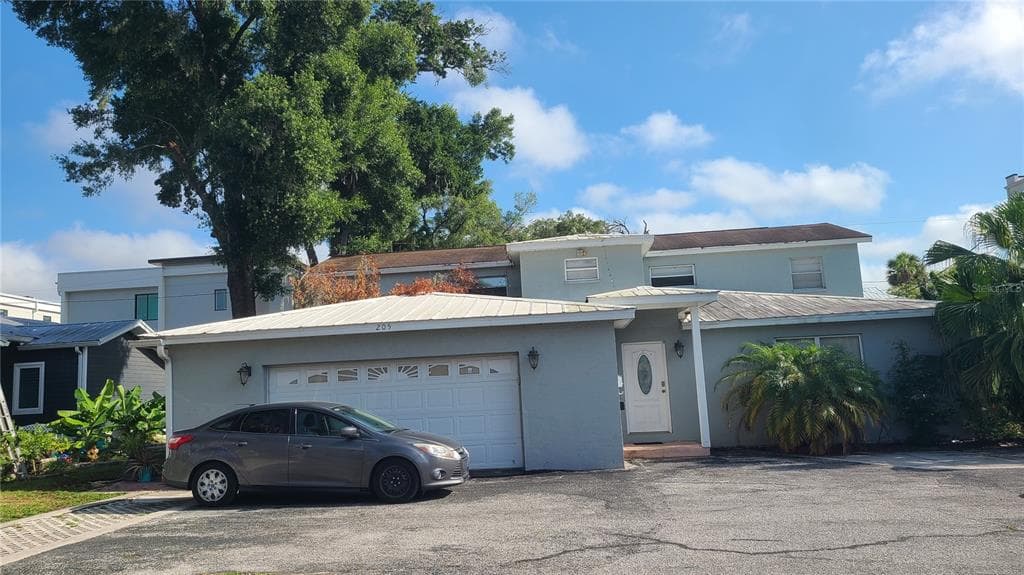 205 W AMELIA AVENUE UNIT D TAMPA, FL 33602