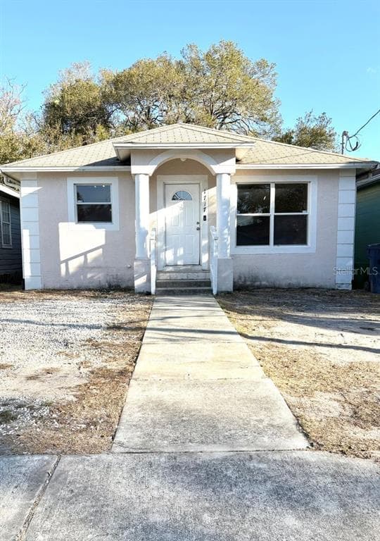 1717 W NASSAU STREET UNIT B TAMPA, FL 33607
