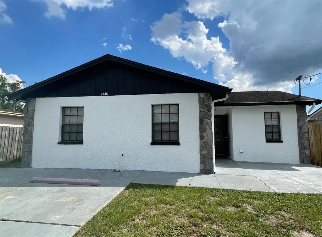 2126 W GRACE STREET TAMPA, FL 33607