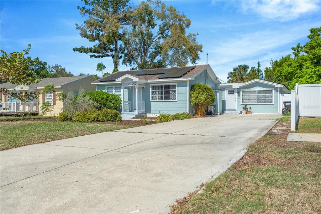 1424 PINE STREET CLEARWATER, FL 33756