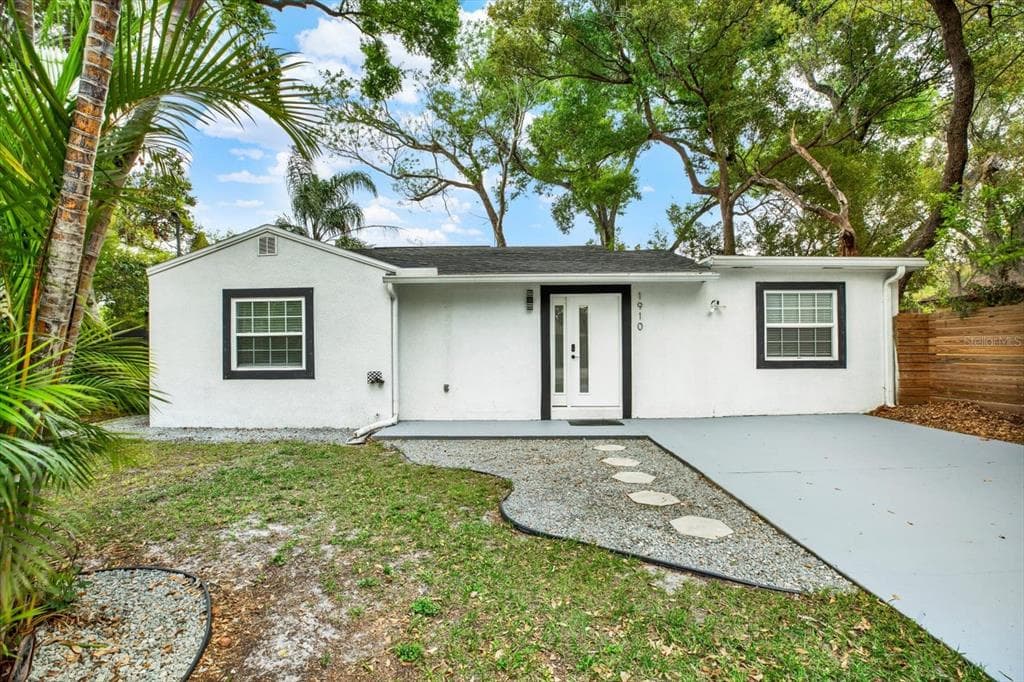 1910 E WILDER AVENUE TAMPA, FL 33610