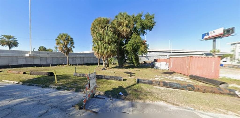 702 E ROSS AVENUE TAMPA, FL 33602