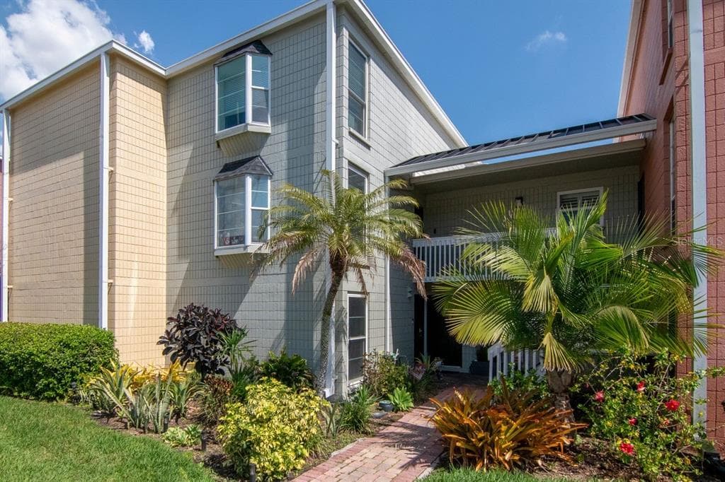 2424 W TAMPA BAY BOULEVARD UNIT C105