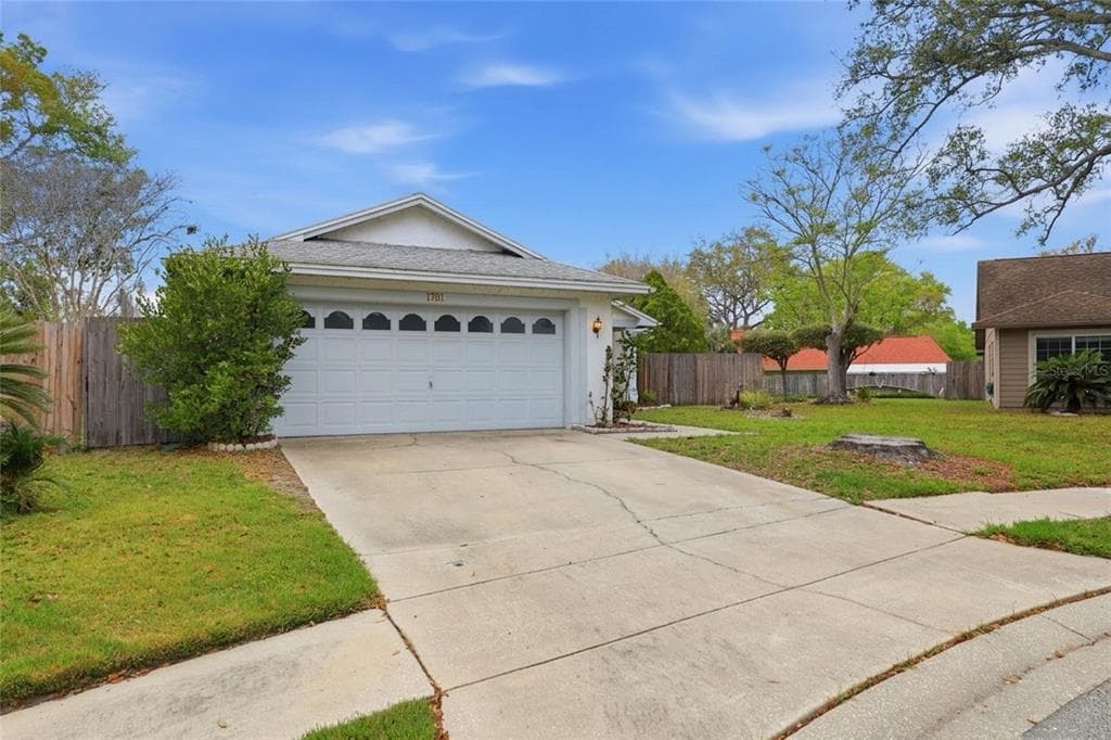 1701 COPPERSMITH COURT LUTZ, FL 33559