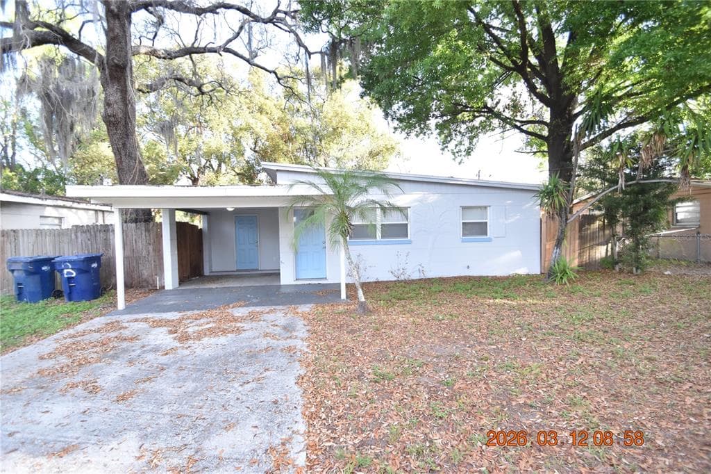 1106 E SENECA AVENUE TAMPA, FL 33612