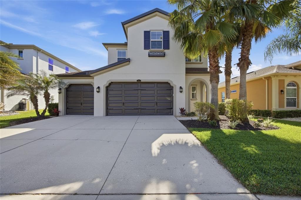 4014 EMPOLI COURT WESLEY CHAPEL, FL 33543