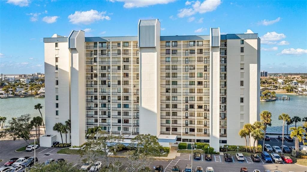 9495 BLIND PASS ROAD UNIT 306 ST PETE BEACH, FL 33706