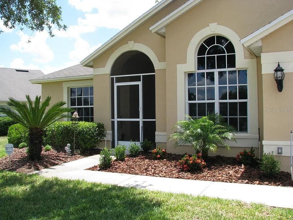 264 LOMA DEL SOL DRIVE DAVENPORT, FL 33896