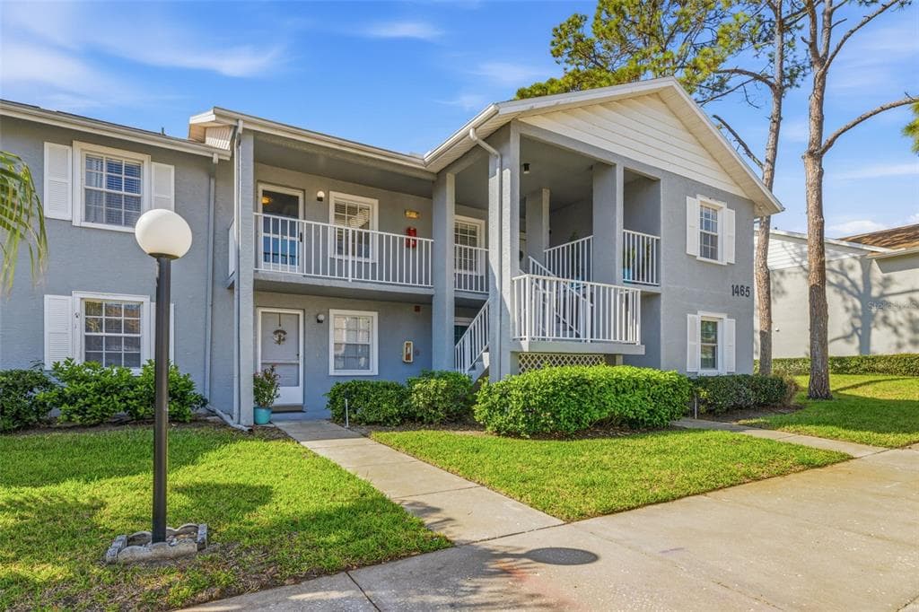 1465 MILLSTREAM LANE UNIT 205 DUNEDIN, FL 34698