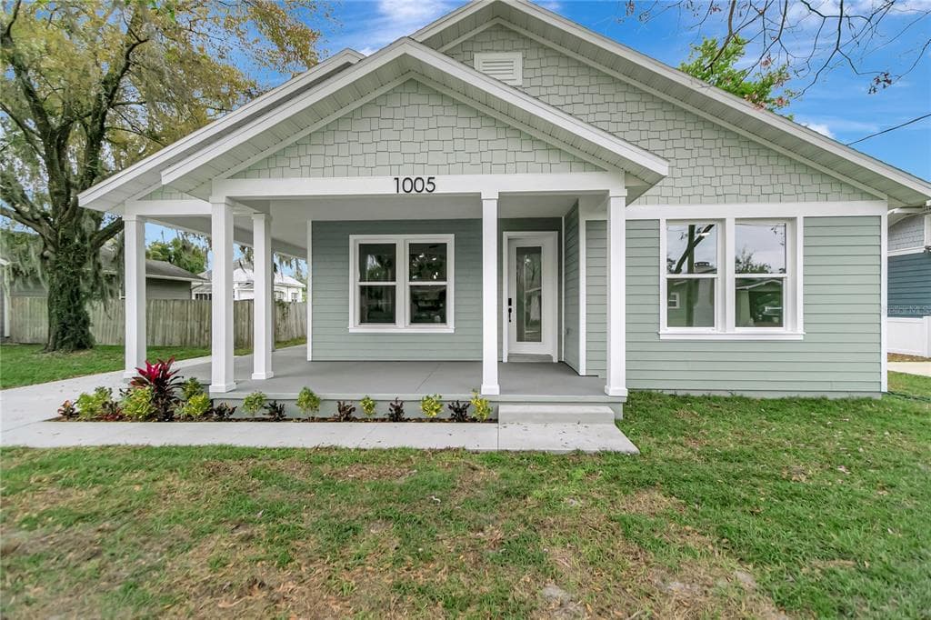 1005 W MAHONEY STREET PLANT CITY, FL 33563