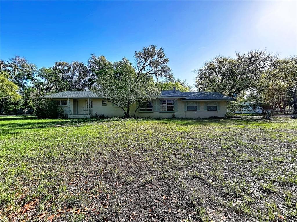 17902 BURNSIDE ROAD LUTZ, FL 33548
