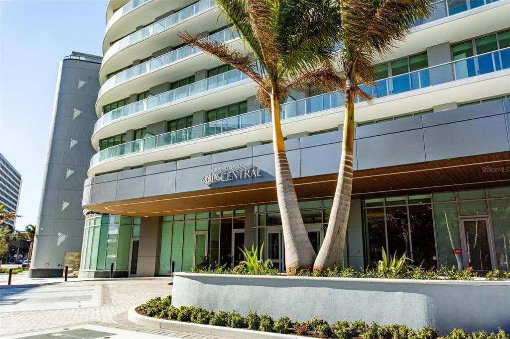 400 CENTRAL AVENUE UNIT 2906 ST PETERSBURG, FL 33701