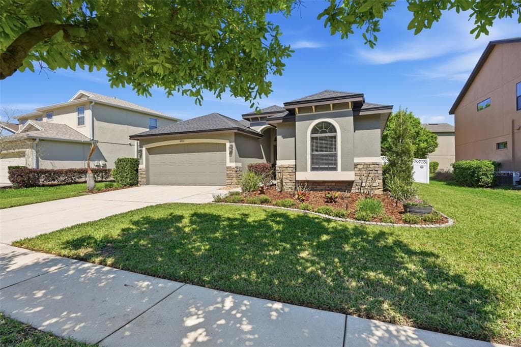 32111 GARDEN ALCOVE LOOP WESLEY CHAPEL, FL 33545