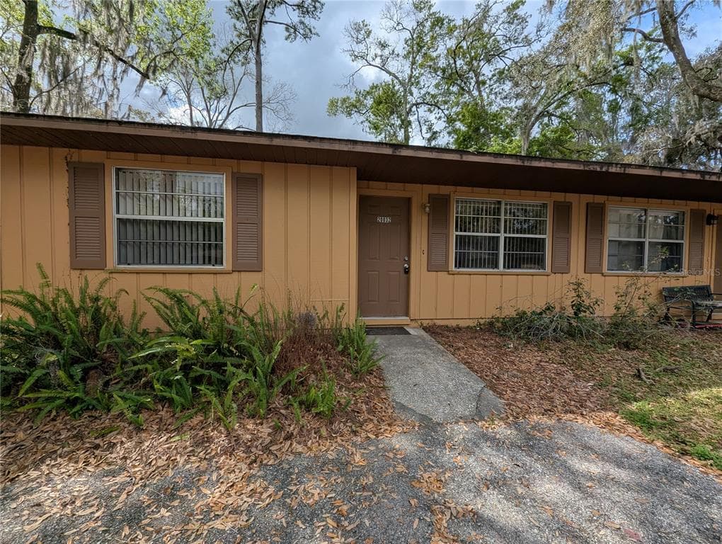 20032 SUNCREST DRIVE BROOKSVILLE, FL 34601