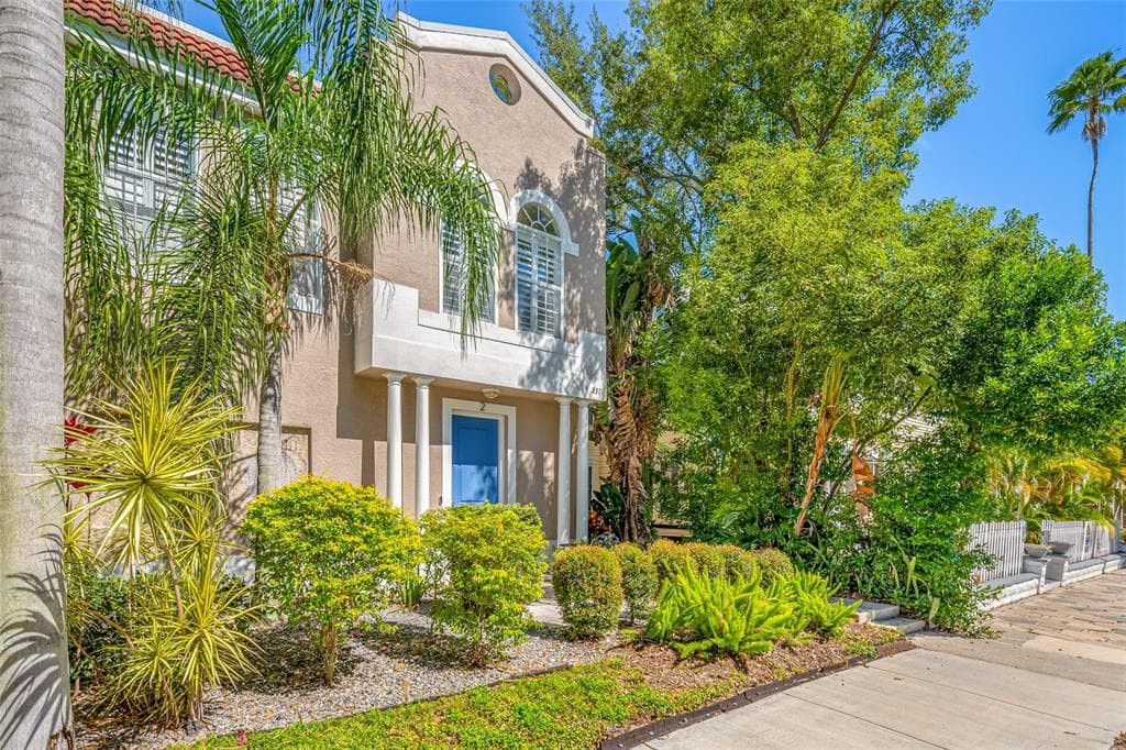 237 7TH AVENUE N UNIT 2 ST PETERSBURG, FL 33701