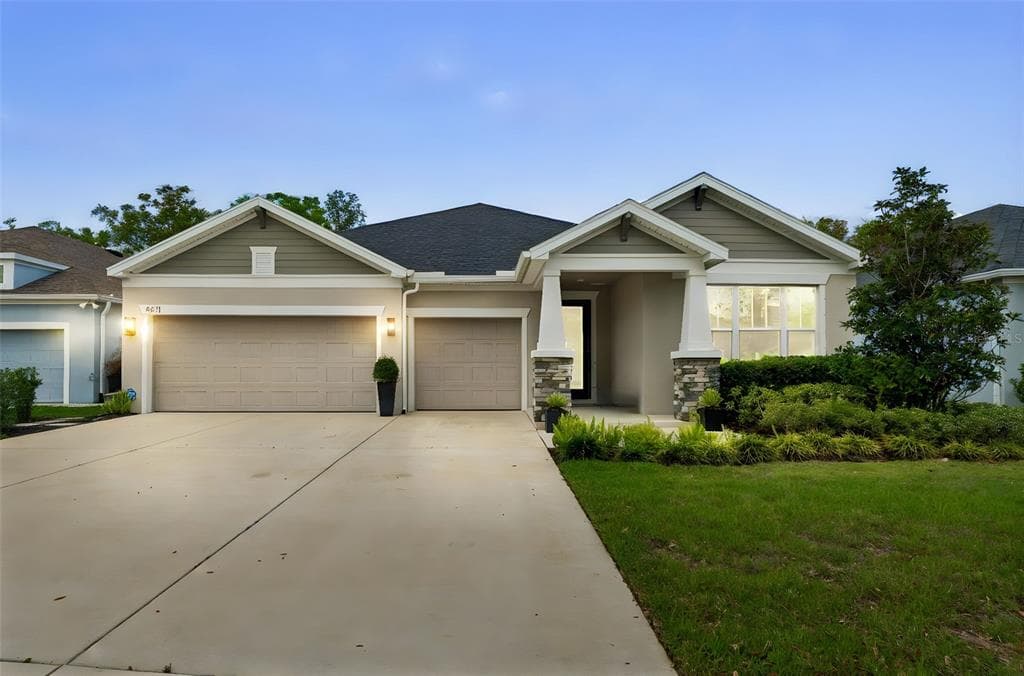 4911 LAKESHORE OAKS COURT TAMPA, FL 33624
