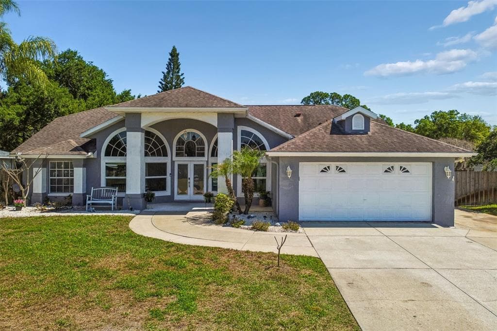 2900 LAKE SAXON DRIVE LAND O LAKES, FL 34639
