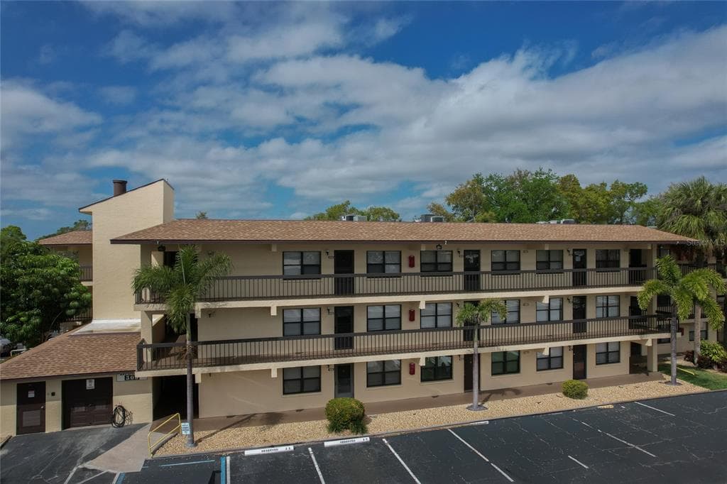 305 30TH AVENUE W UNIT A208