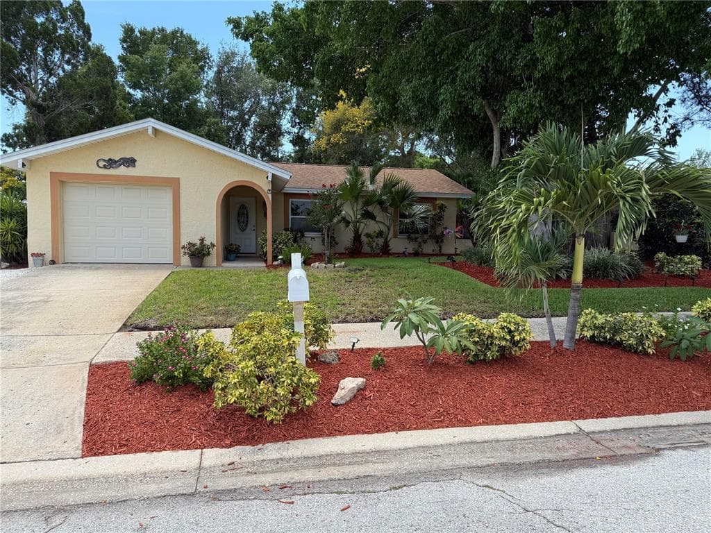 8176 129TH STREET N