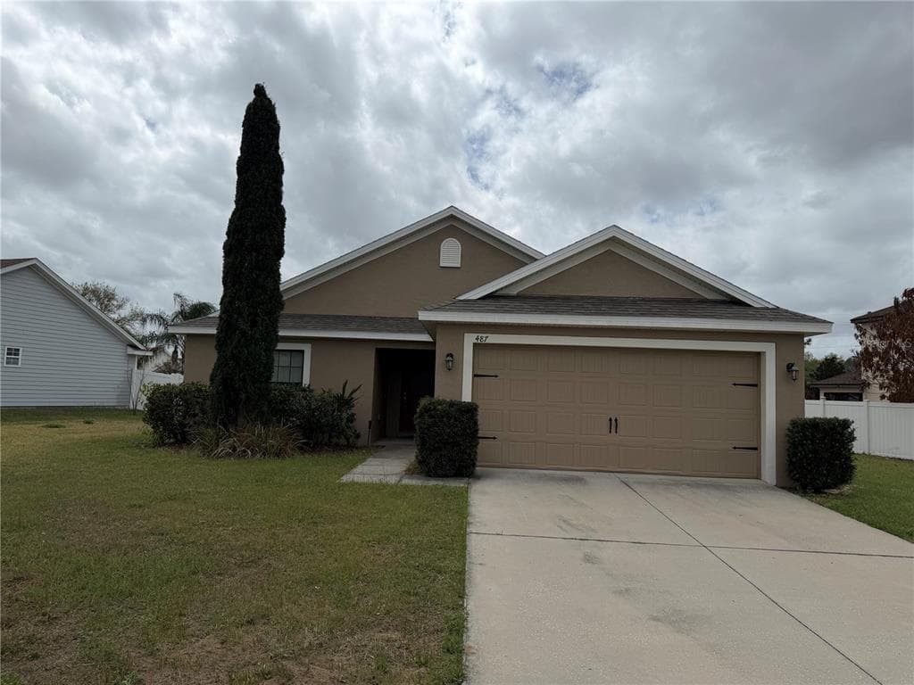 487 OCHO RIOS AVENUE TAVARES, FL 32778