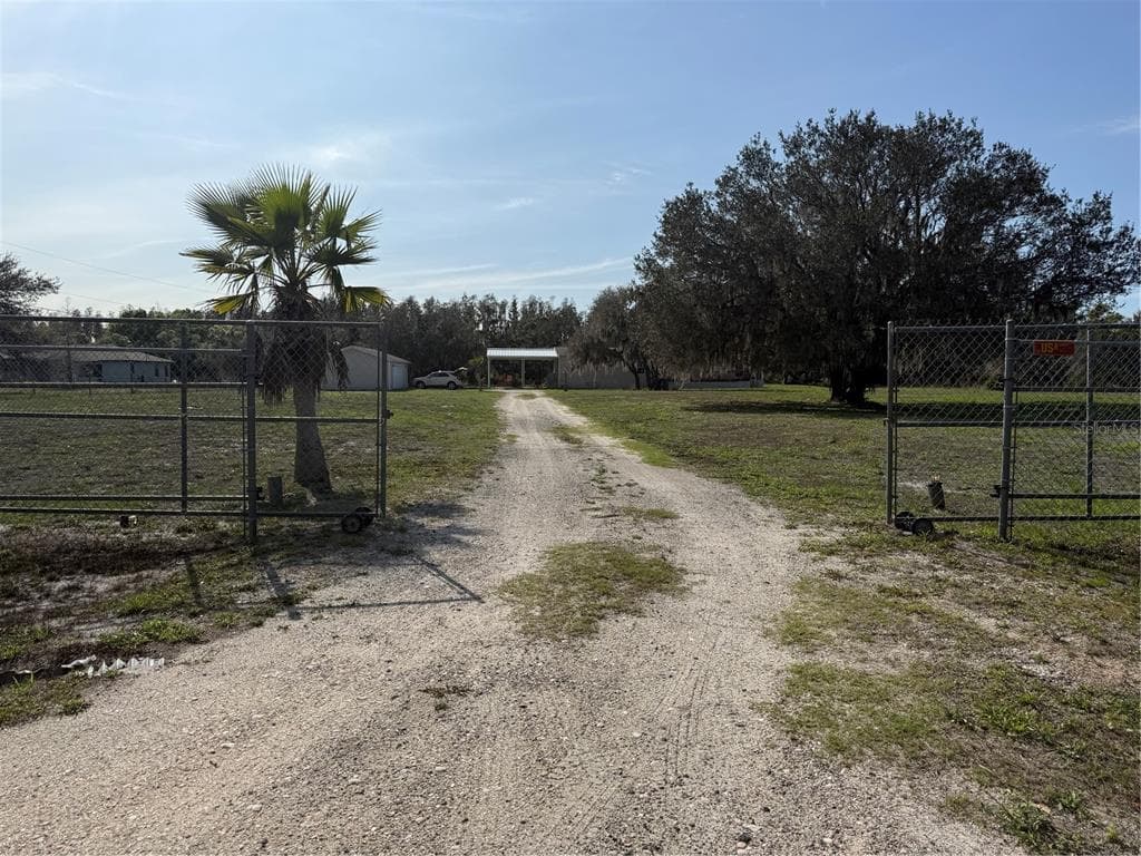 17011 ALDERMAN TURNER ROAD WIMAUMA, FL 33598