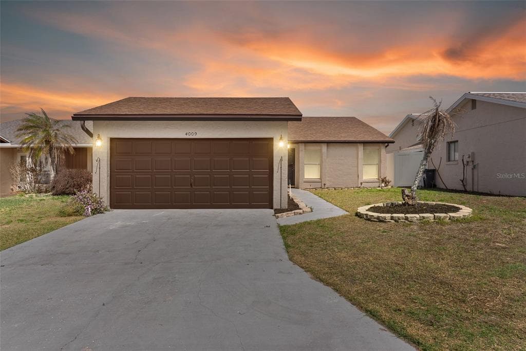 4009 CYPRESS LANDING S WINTER HAVEN, FL 33884