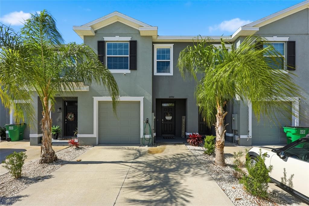 32992 MAJOR OAK DRIVE WESLEY CHAPEL, FL 33545
