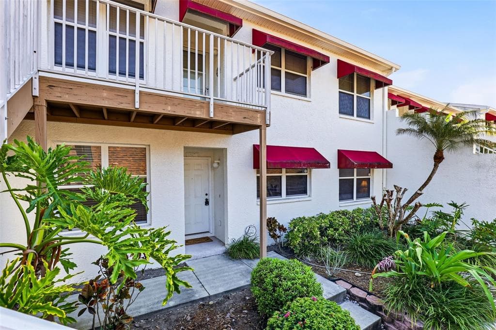 1440 WATER VIEW DRIVE W UNIT 101