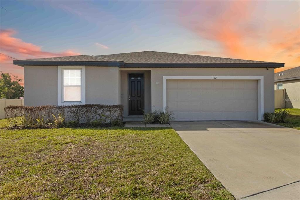 102 LOVELY COURT PLANT CITY, FL 33566